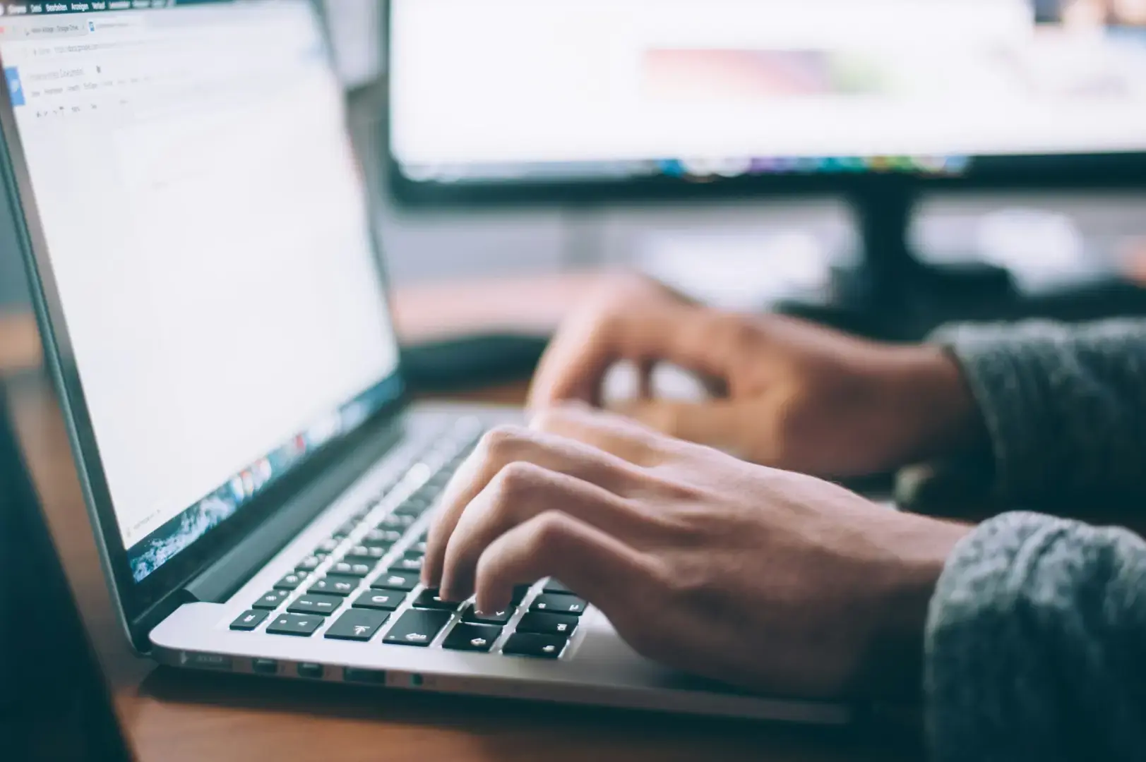 Jasa Pembuatan Website Murah di Bandung: Solusi Tepat untuk Bisnis Anda
