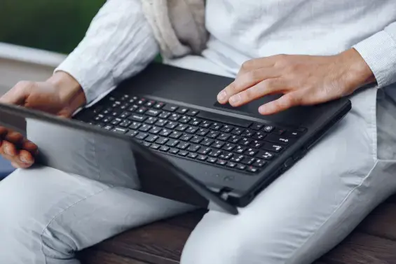 7 Alasan Mengapa Bisnis Anda Membutuhkan Website Profesional untuk Bersaing di Era Digital